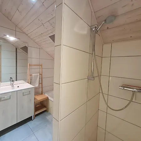 Lumineux 3 Chambres, Terrasse, Proche Commerces Et Ski, Avec Wifi - Fr-1-589-677 *