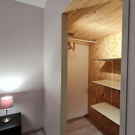 Lumineux 3 Chambres, Terrasse, Proche Commerces Et Ski, Avec Wifi - Fr-1-589-677 Apartment *