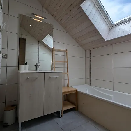 Апартаменты Lumineux 3 Chambres, Terrasse, Proche Commerces Et Ski, Avec Wifi - Fr-1-589-677 *